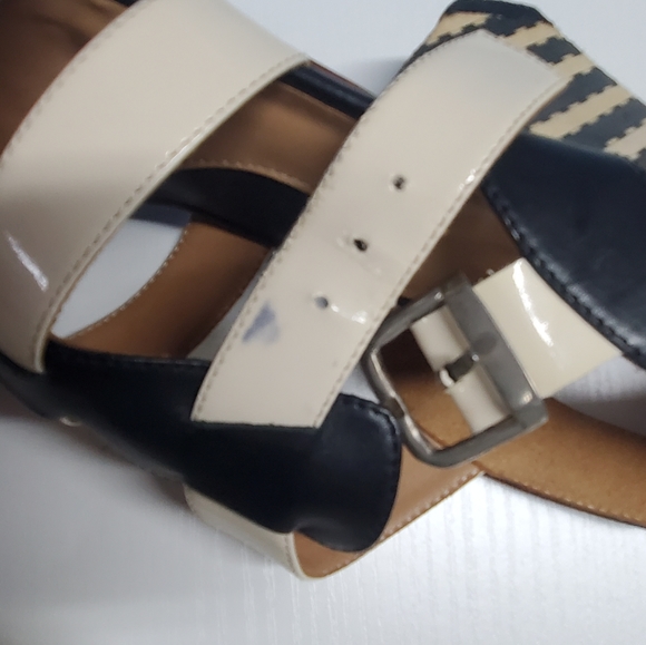 Fluevog purpose objective low-heeled fisherman sandle black and cream - Picture 5 of 14